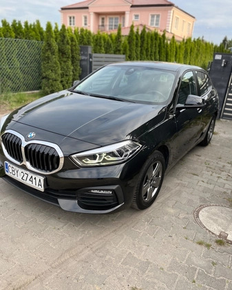 BMW Seria 1 cena 88000 przebieg: 74500, rok produkcji 2021 z Rychwał małe 211